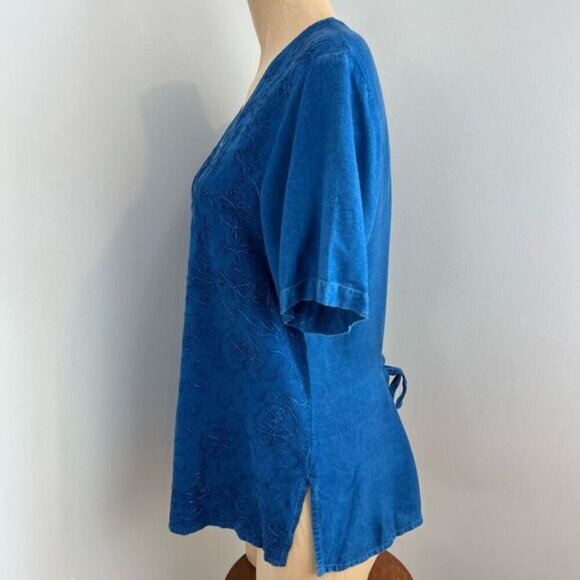 Vintage Women Medium Blue Embroidered Button Down Short Sleeve Shirt Top Peasant - Picture 3 of 13